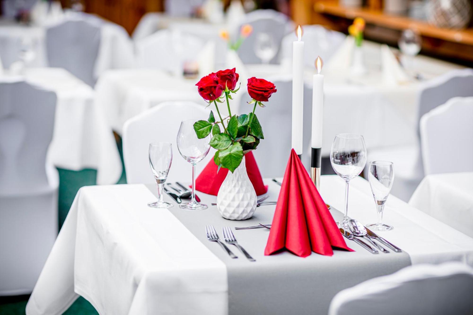 Hotel Zum Goldenen Loewen Peitz エクステリア 写真