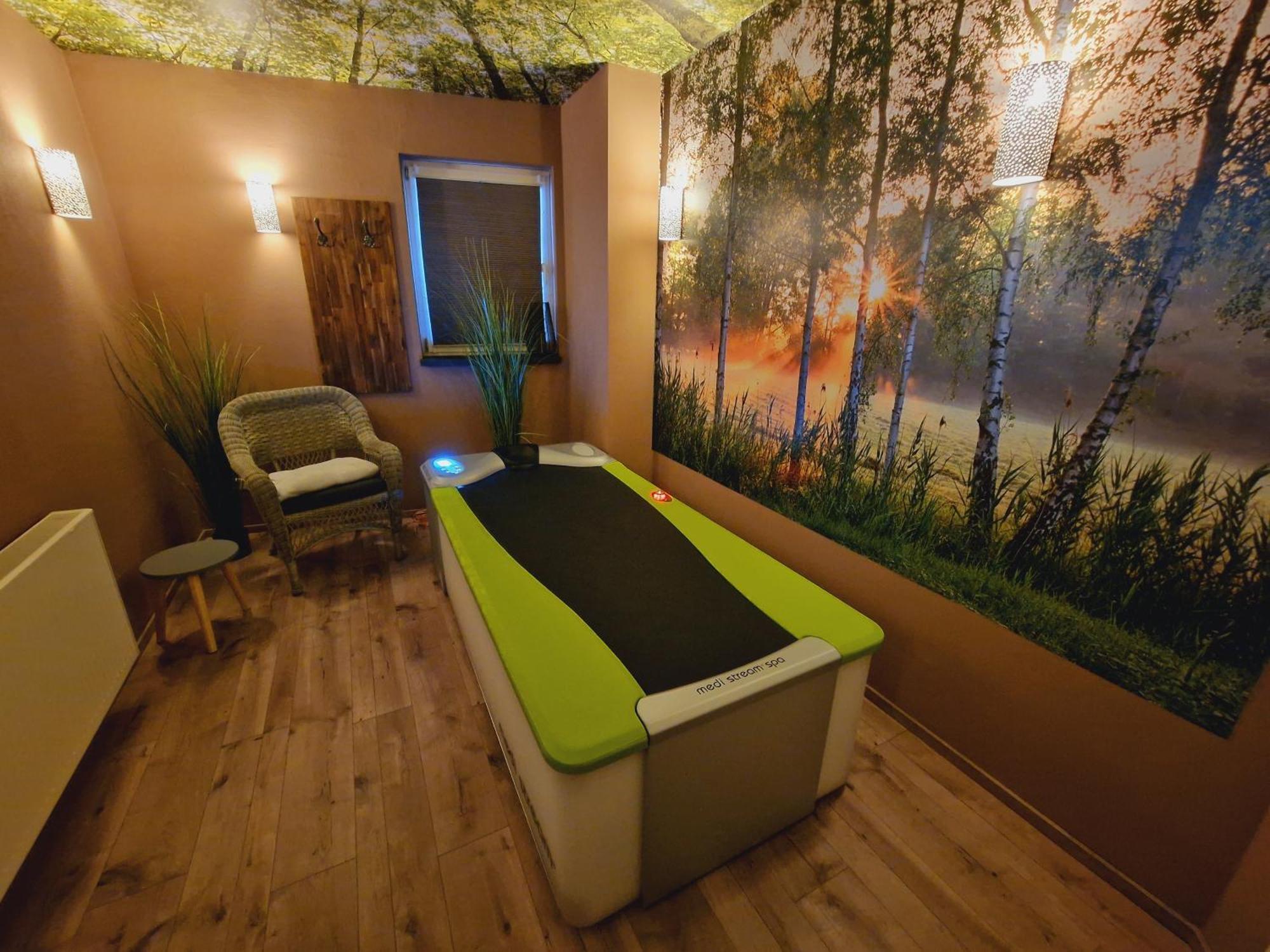 Hotel Zum Goldenen Loewen Peitz エクステリア 写真